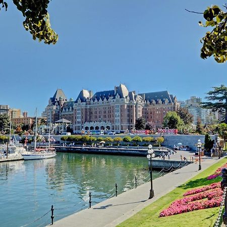 ビクトリアThe Astoria Flairアパートメント エクステリア 写真